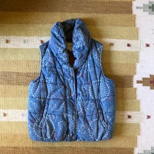 Pilcro / Anthropologie chambray puffer vest with collar
